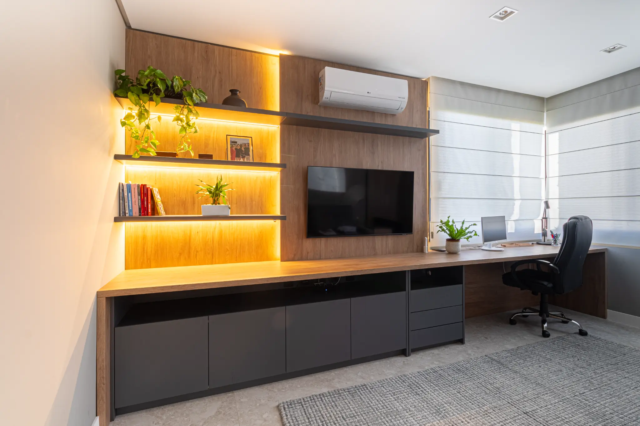 Home Office com Painel TV